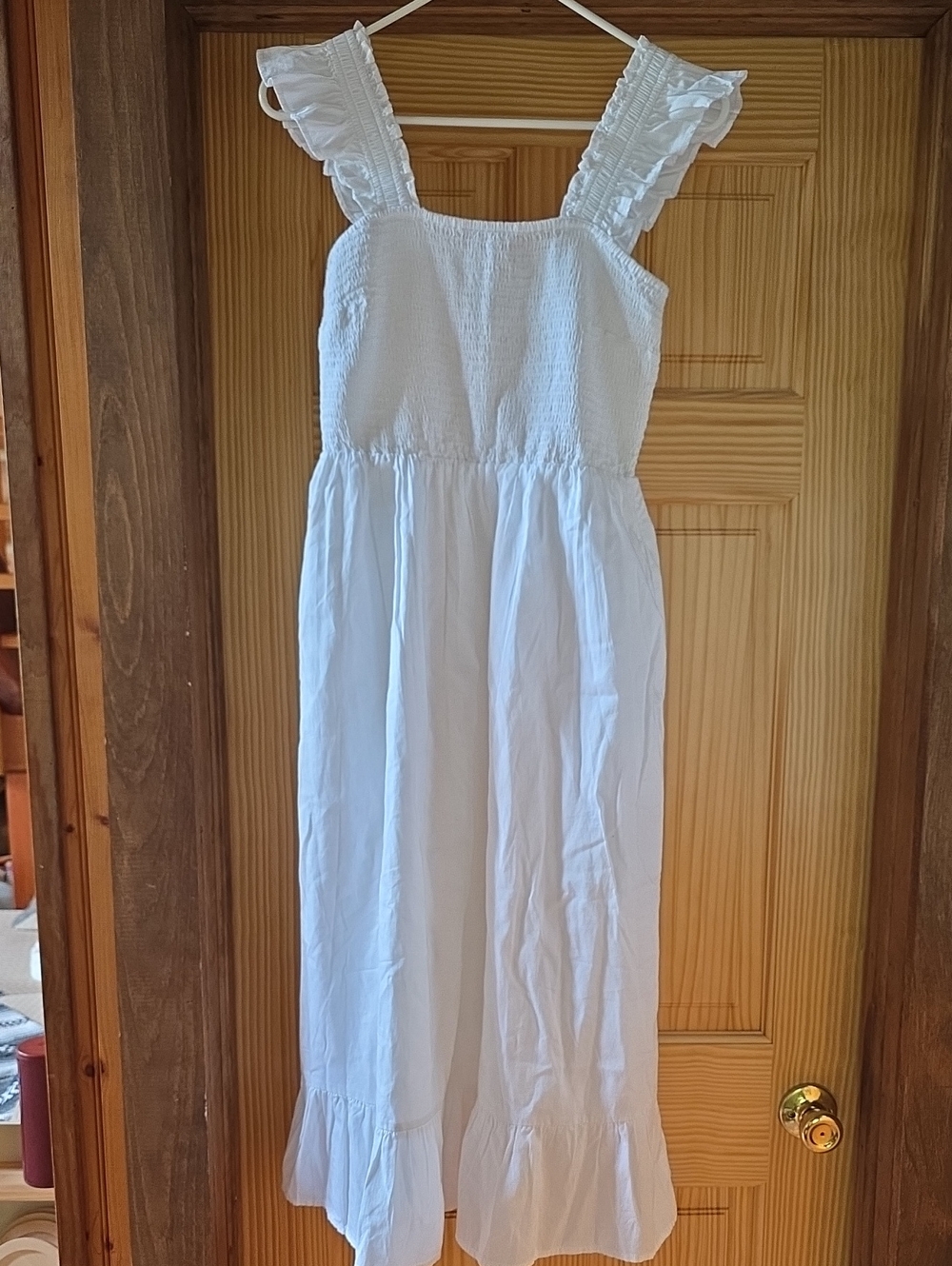 Women’s 100% Cotton White Smocked Maxi Dress NWT